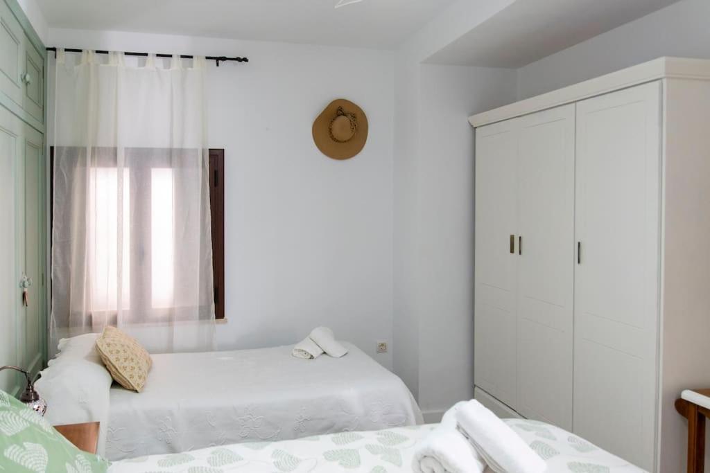 Apart Mezquita Con Parking Gratuito Cordoba Exterior photo
